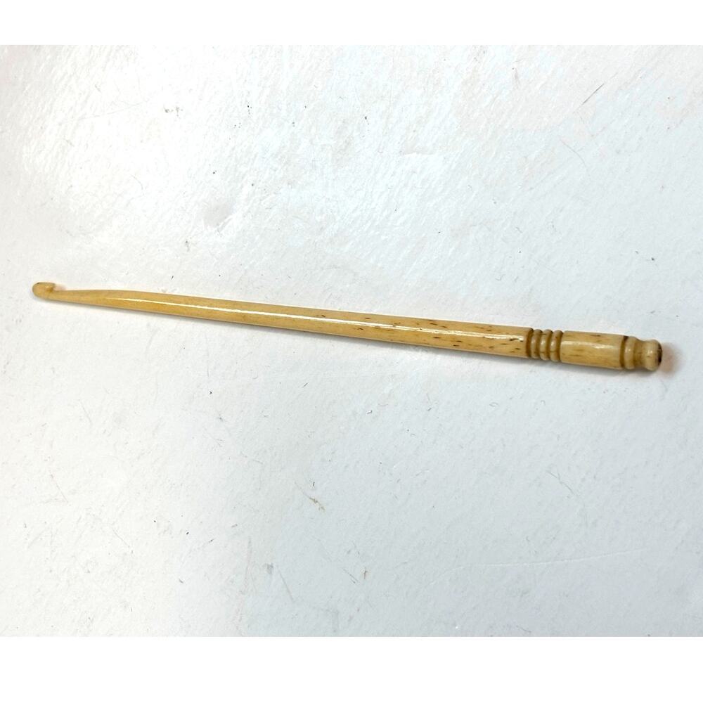 Vintage Bone Crochet Hook 4.5 Inch Faux Bone Needlework Tool Size Unknown